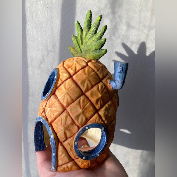 Penn Plax SpongeBob Squarepants Pineapple House Fish Tank Aquatic Decor, Medium - Picture 5 of 6